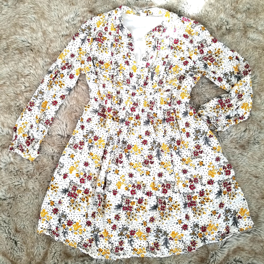Old Navy 3/4 Length Sleeve V-Neck Floral Dress